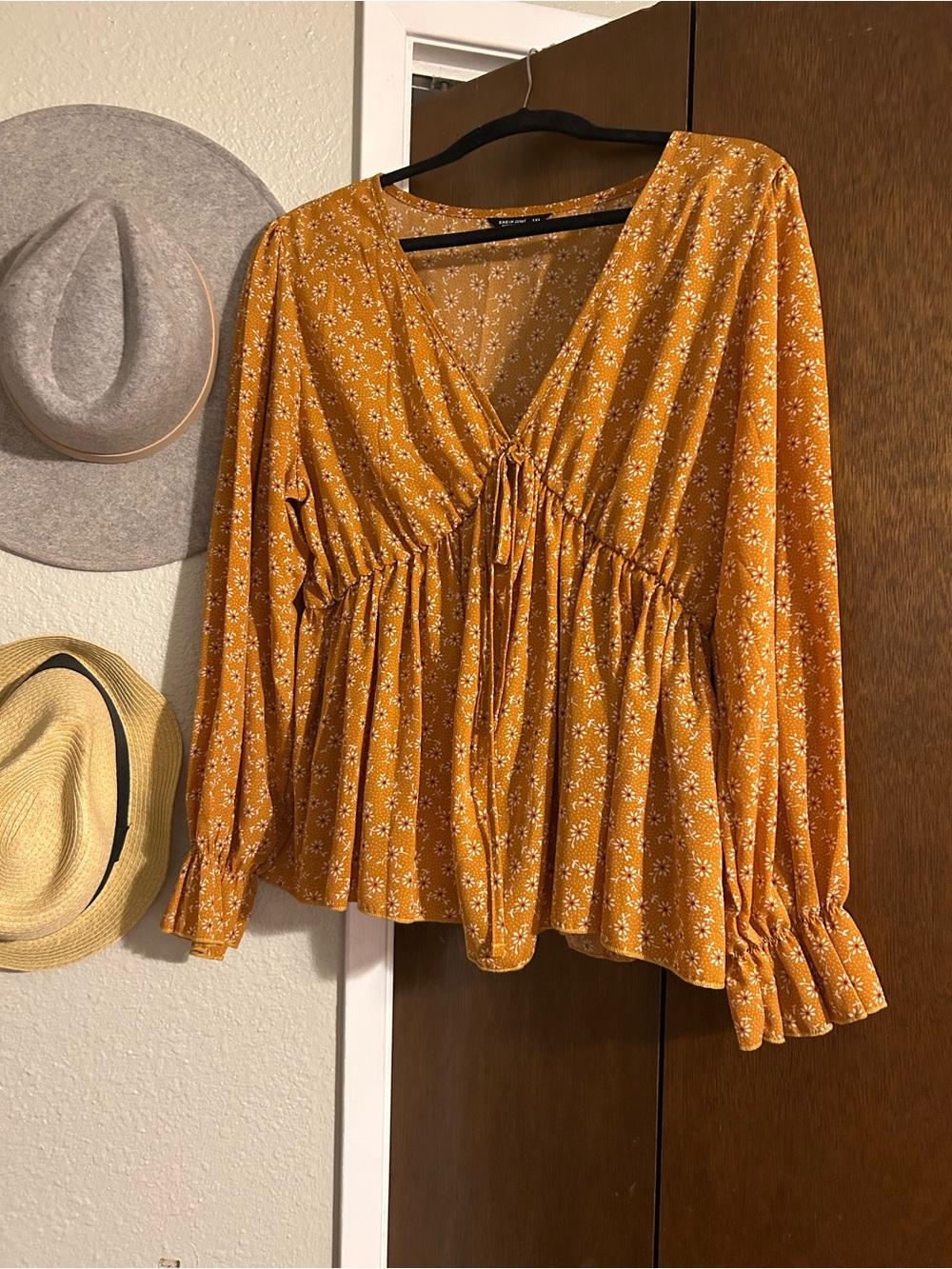 SHEIN Mustard Floral V-Neck Tie-Front Peplum Blouse